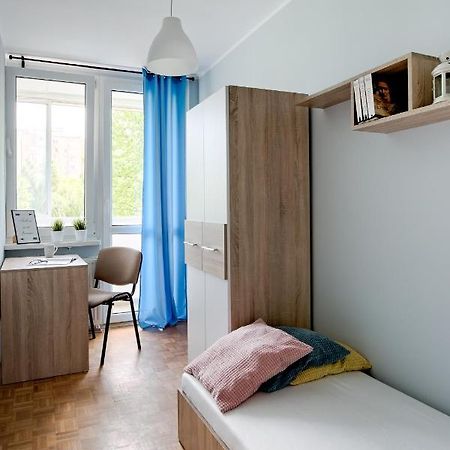 Krzywon 8 Rooms Warsaw Exterior photo