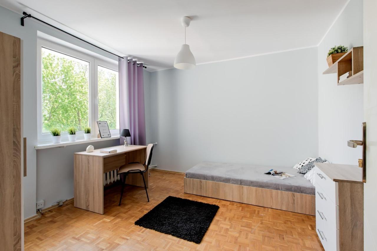 Krzywon 8 Rooms Warsaw Exterior photo